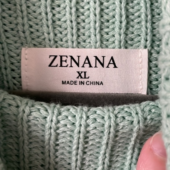 Zenana size XL mint green colored turtleneck tunic sweater with ballon sleeves - Picture 4 of 9